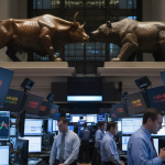 Market on a Knife’s Edge: Stocks Flat as Shutdown Fears Counter Fed Hopes